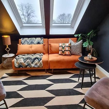 Super Stylish Apartment In Urmston Flat 3 Bagian luar foto