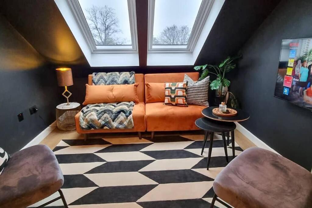 Super Stylish Apartment In Urmston Flat 3 Bagian luar foto