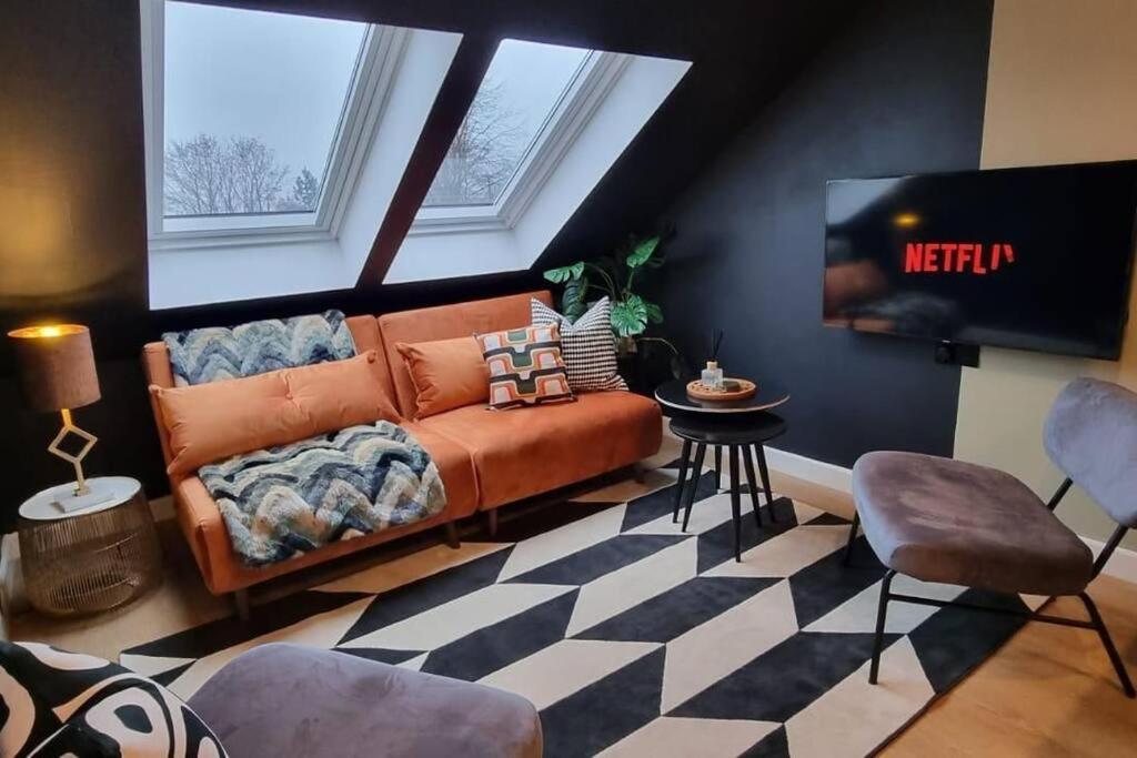 Super Stylish Apartment In Urmston Flat 3 Bagian luar foto