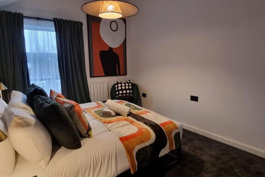 Super Stylish Apartment In Urmston Flat 3 Bagian luar foto